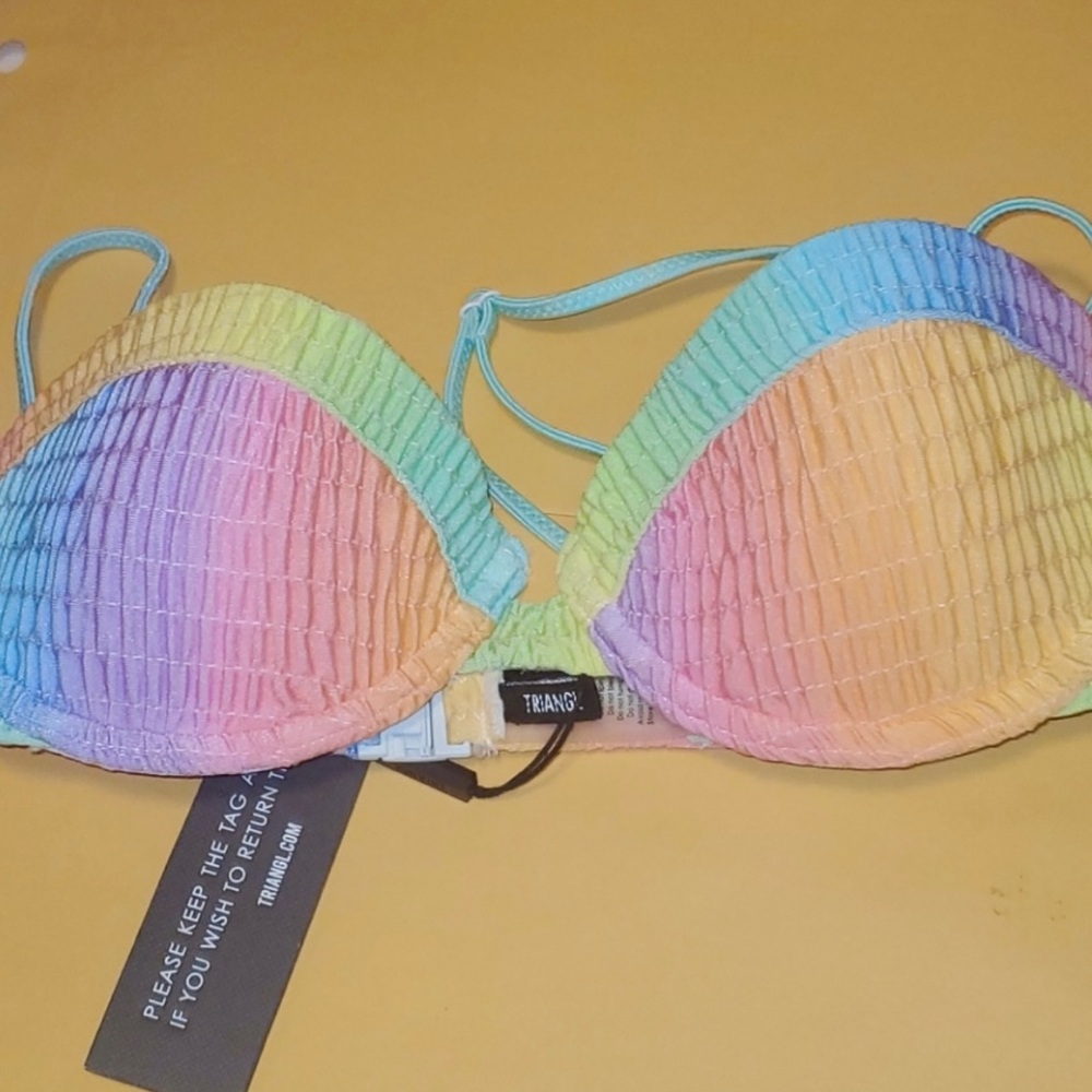 Triangl Remi Rainbow top